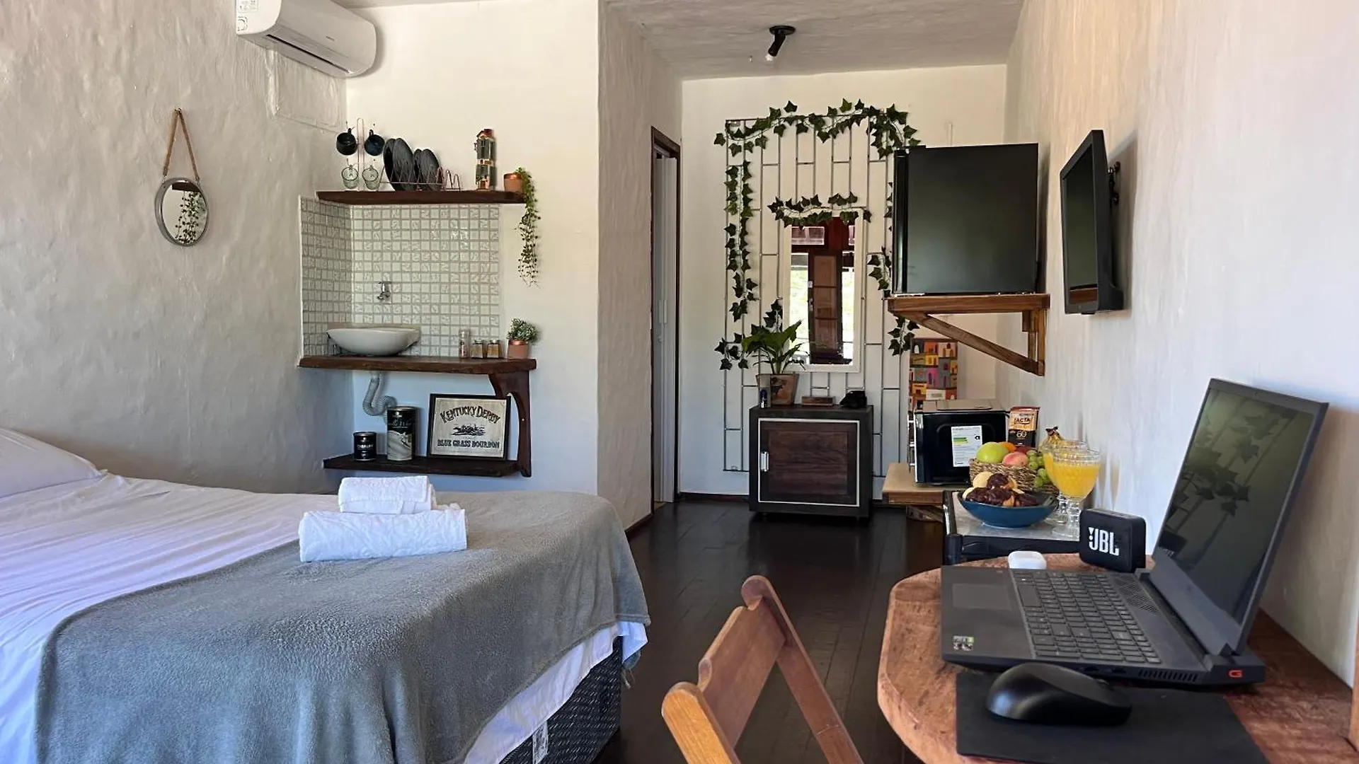 Espaco Com Studios Rusticos Na Lagoa Da Conceicao, Ar Condicionado E Wifi Florianópolis