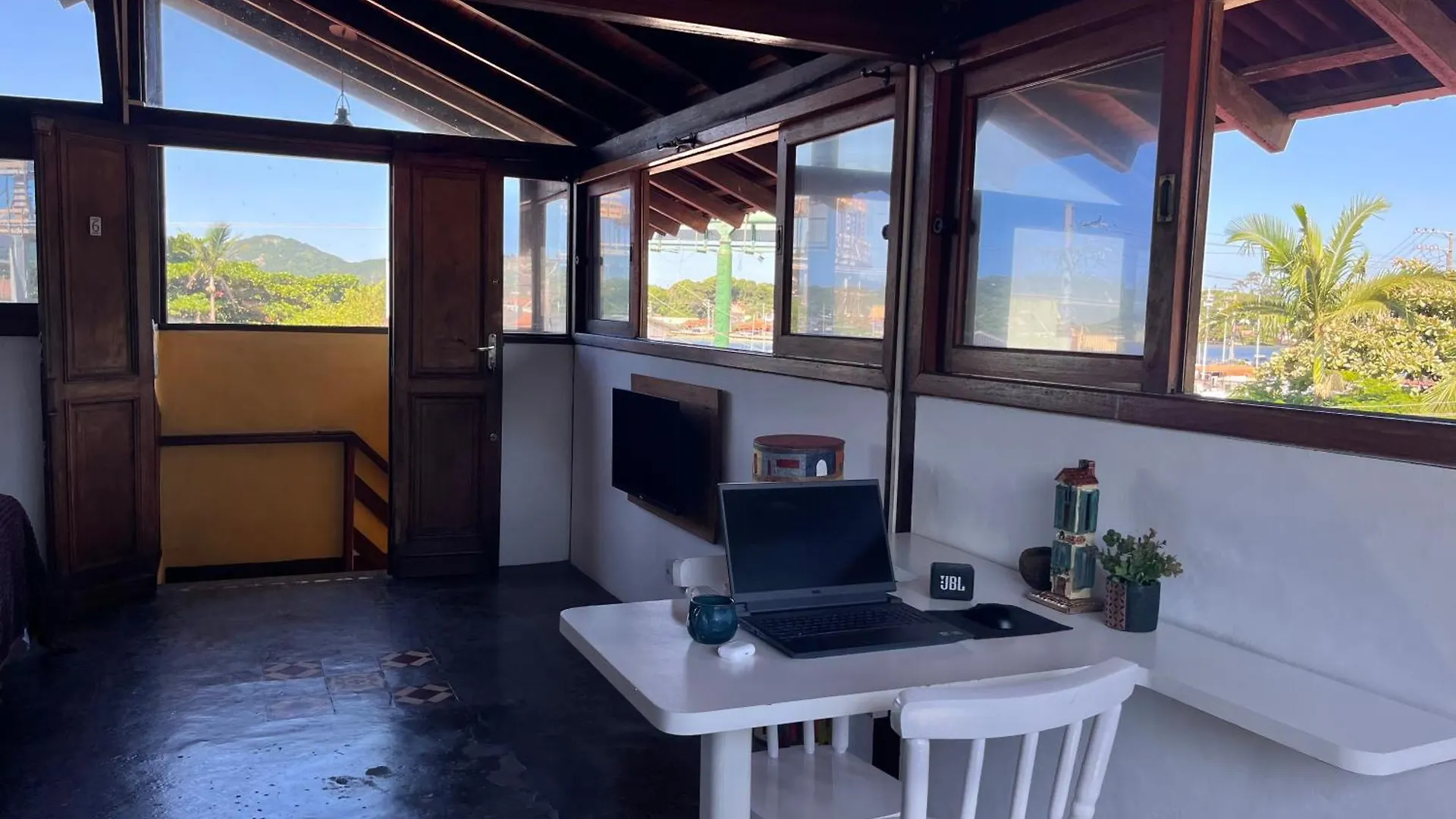 Espaco Com Studios Rusticos Na Lagoa Da Conceicao, Ar Condicionado E Wifi Florianópolis 0*,
