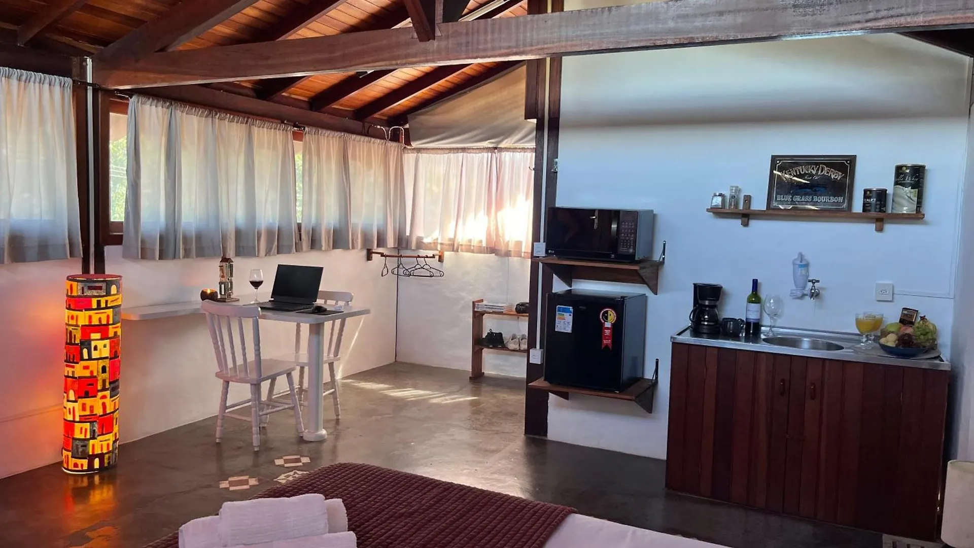 Espaco Com Studios Rusticos Na Lagoa Da Conceicao, Ar Condicionado E Wifi Florianópolis